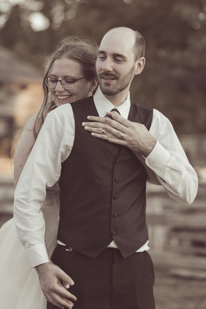 Alena & Mike - Barn Wedding